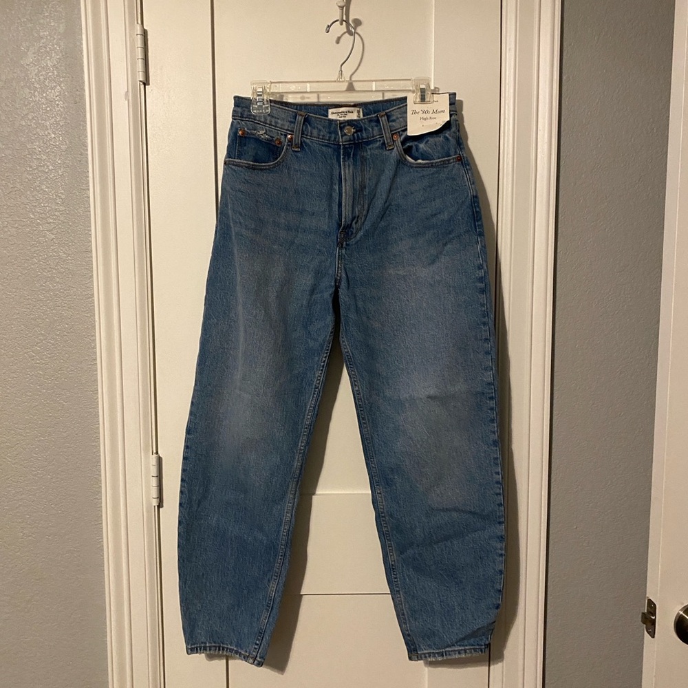 The 80s mom high rise jean